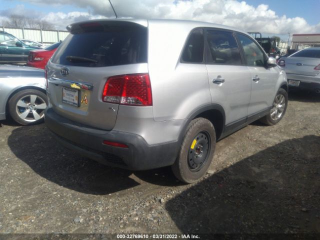 Photo 3 VIN: 5XYKU3A12BG018860 - KIA SORENTO 