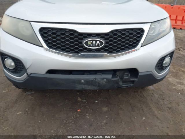 Photo 5 VIN: 5XYKU3A13BG017359 - KIA SORENTO 