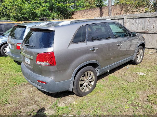 Photo 3 VIN: 5XYKU3A13BG069624 - KIA SORENTO 