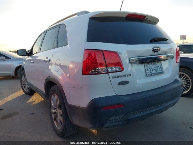 Photo 2 VIN: 5XYKU3A15BG071424 - KIA SORENTO 