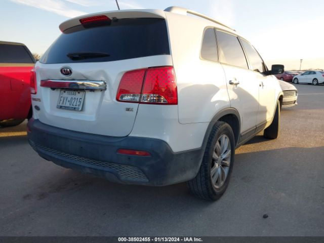 Photo 3 VIN: 5XYKU3A15BG071424 - KIA SORENTO 