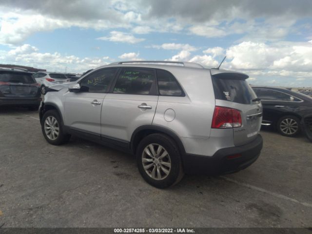 Photo 2 VIN: 5XYKU3A15BG100811 - KIA SORENTO 