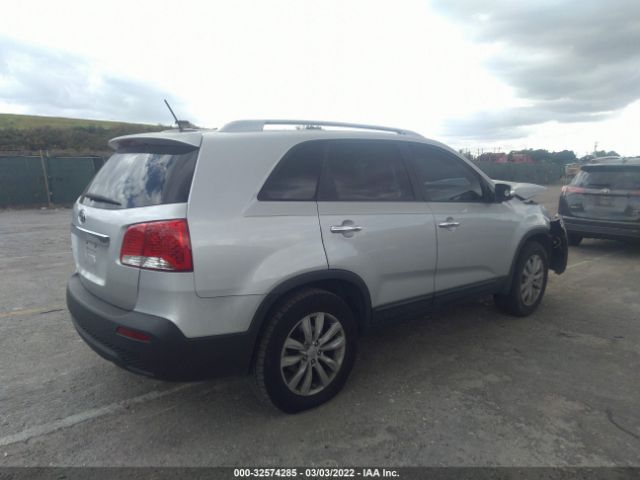 Photo 3 VIN: 5XYKU3A15BG100811 - KIA SORENTO 