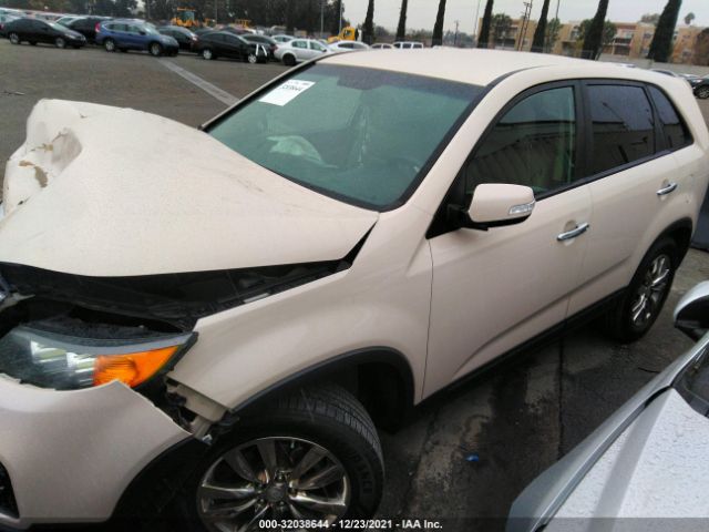 Photo 1 VIN: 5XYKU3A1XBG006956 - KIA SORENTO 