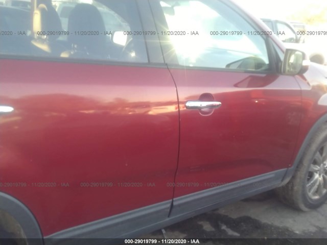 Photo 5 VIN: 5XYKU3A1XBG029685 - KIA SORENTO 