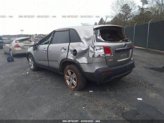 Photo 2 VIN: 5XYKU3A63DG421311 - KIA SORENTO 