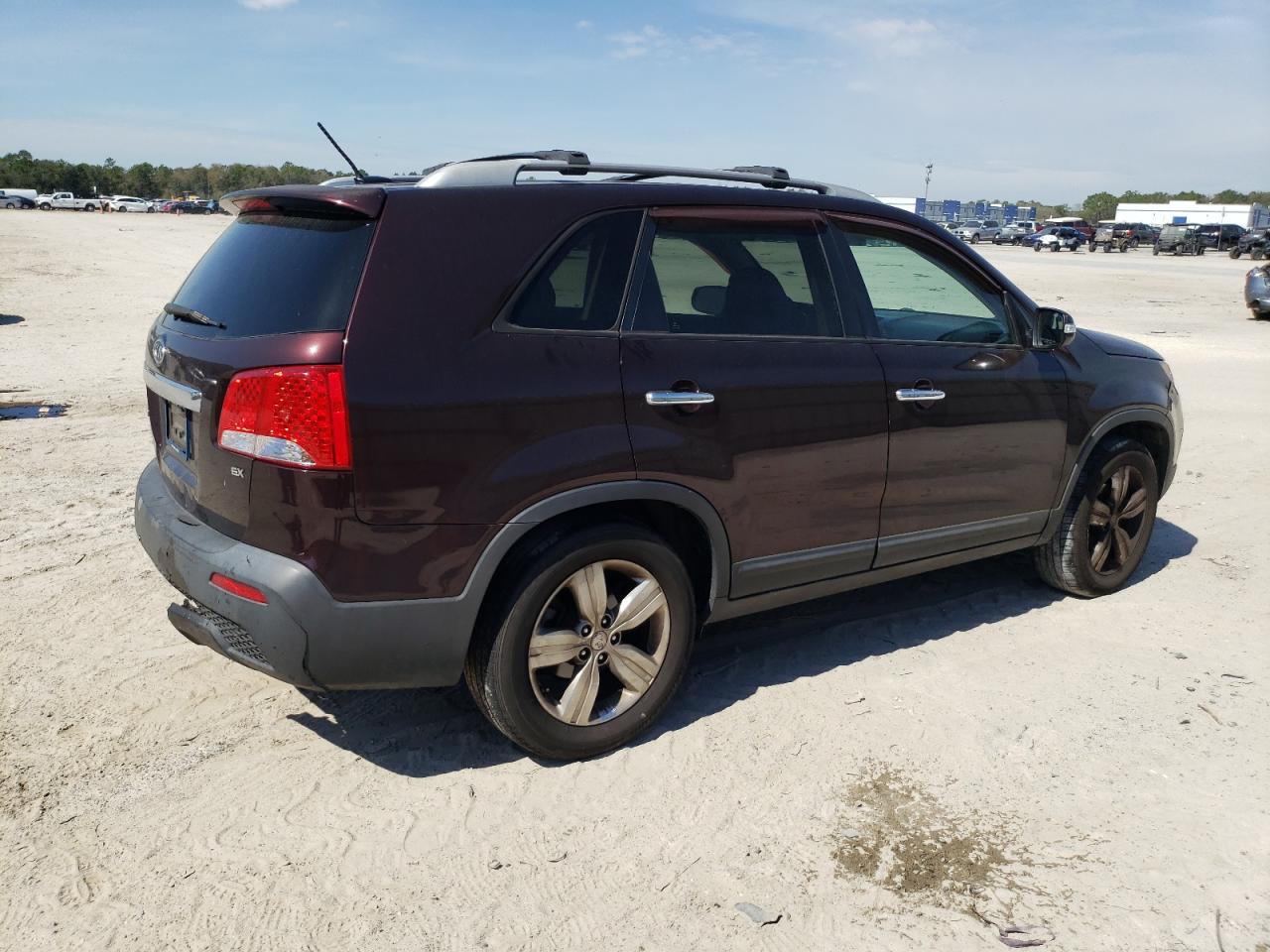 Photo 2 VIN: 5XYKU3A68CG251560 - KIA SORENTO 