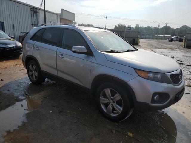 Photo 3 VIN: 5XYKU3A69DG330222 - KIA SORENTO EX 