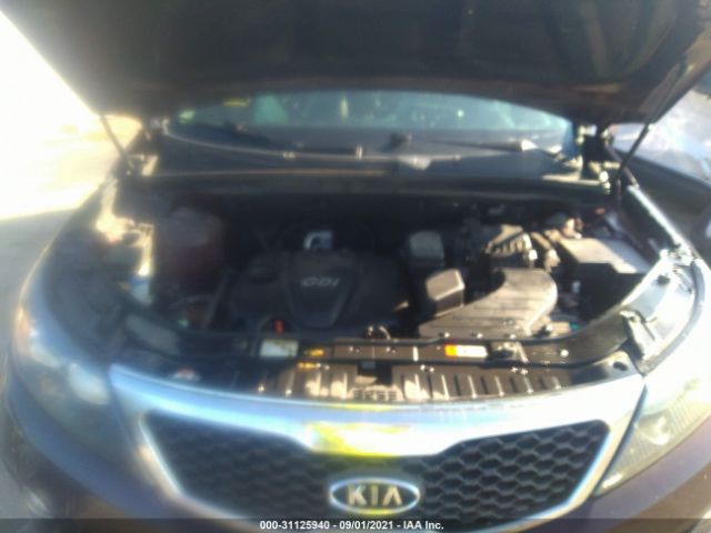 Photo 9 VIN: 5XYKU3A6XDG379493 - KIA SORENTO 