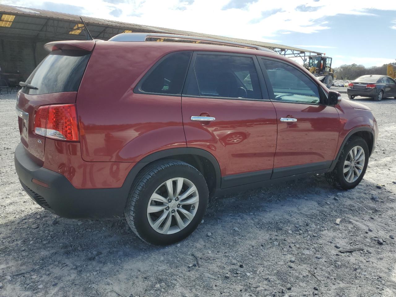 Photo 2 VIN: 5XYKU4A10BG020712 - KIA SORENTO 