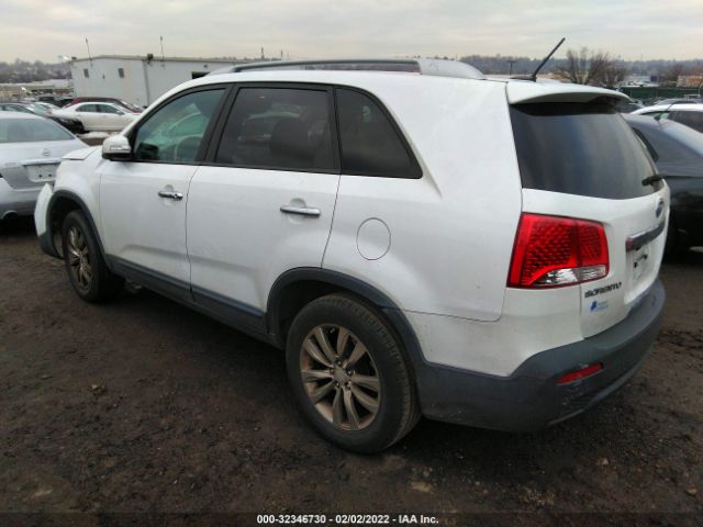 Photo 2 VIN: 5XYKU4A10BG053872 - KIA SORENTO 