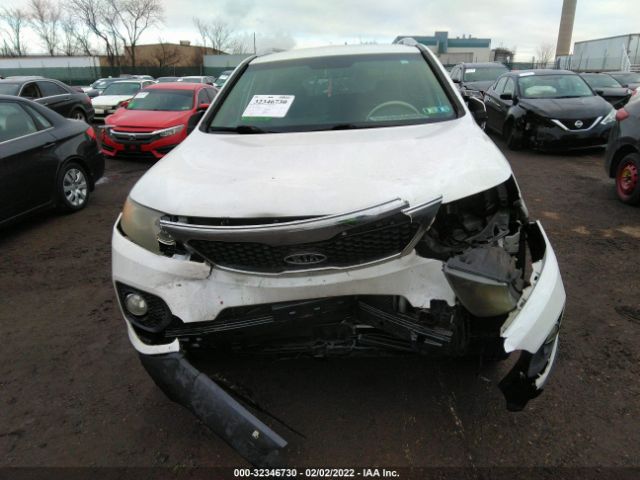 Photo 5 VIN: 5XYKU4A10BG053872 - KIA SORENTO 