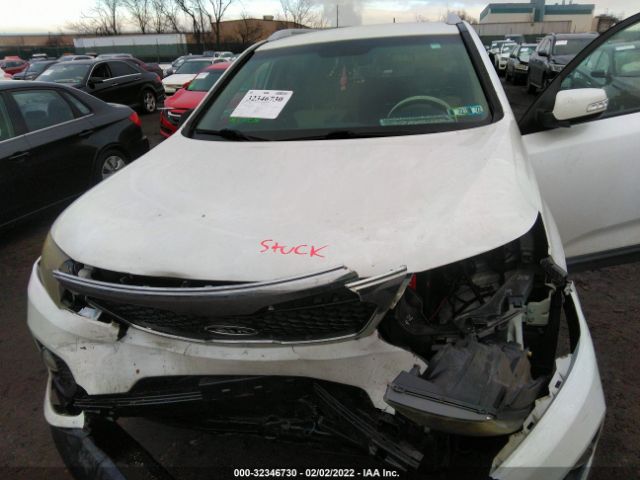 Photo 9 VIN: 5XYKU4A10BG053872 - KIA SORENTO 