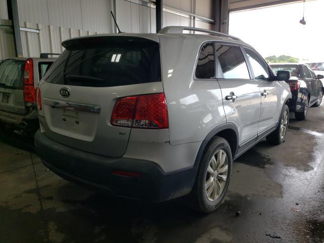 Photo 3 VIN: 5XYKU4A10BG076679 - KIA SORENTO EX 