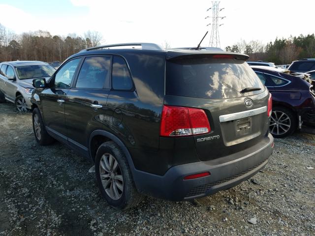 Photo 2 VIN: 5XYKU4A13BG096263 - KIA SORENTO EX 