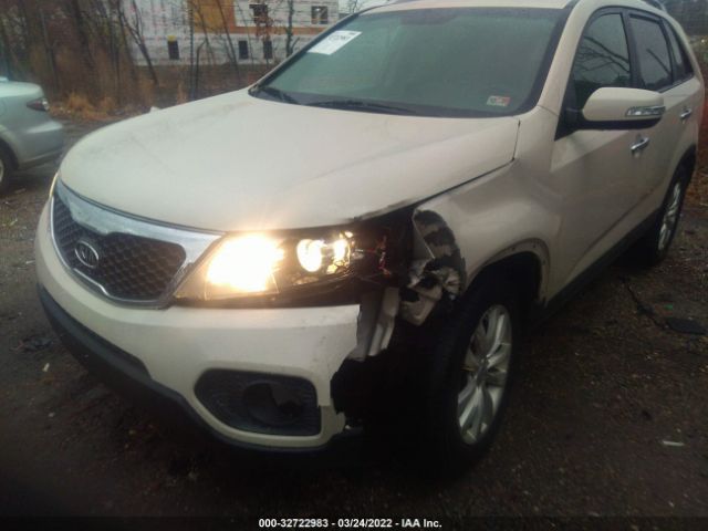 Photo 5 VIN: 5XYKU4A14BG058878 - KIA SORENTO 