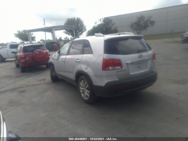 Photo 2 VIN: 5XYKU4A15BG172761 - KIA SORENTO 