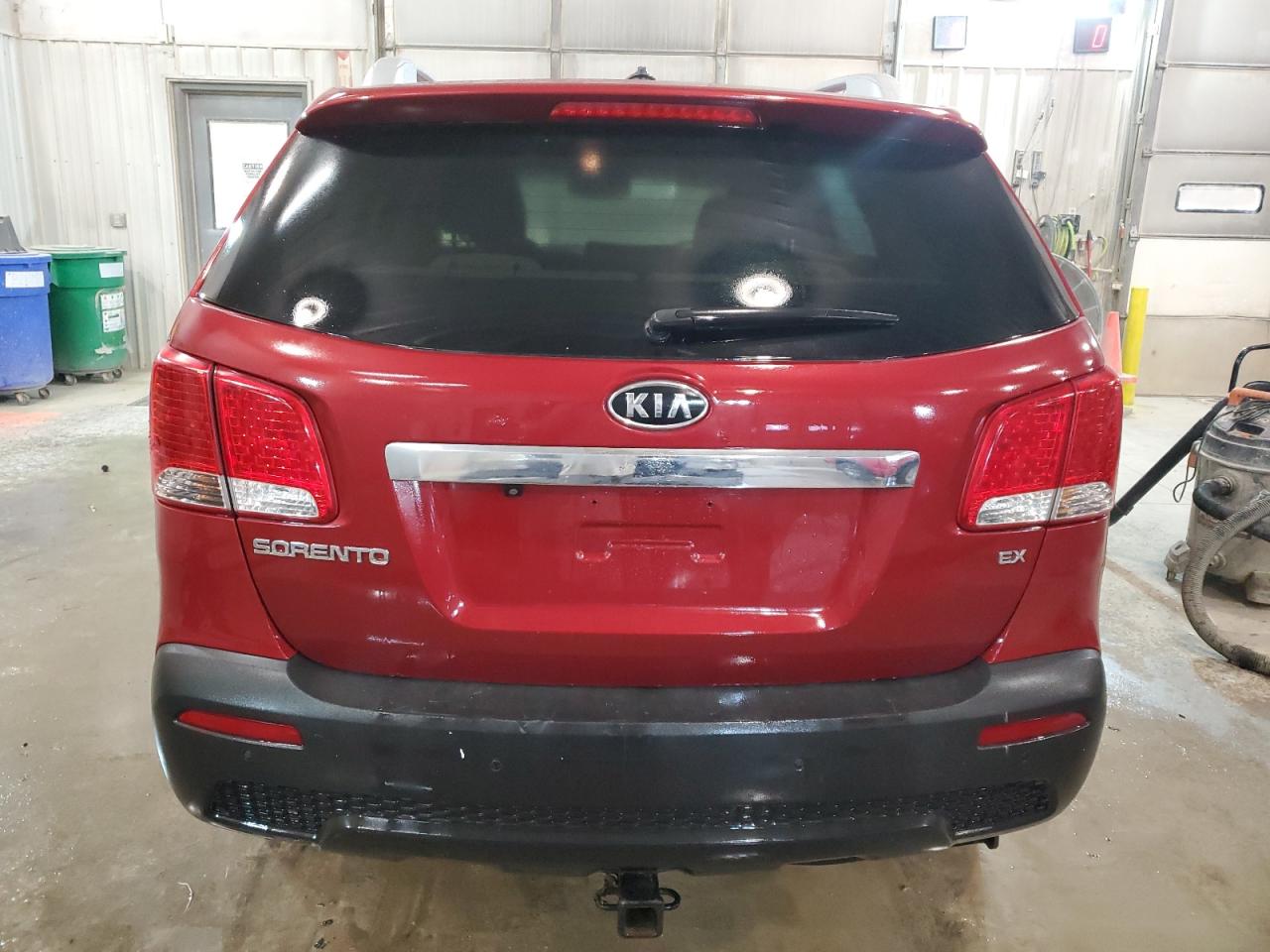 Photo 5 VIN: 5XYKU4A16BG025719 - KIA SORENTO 