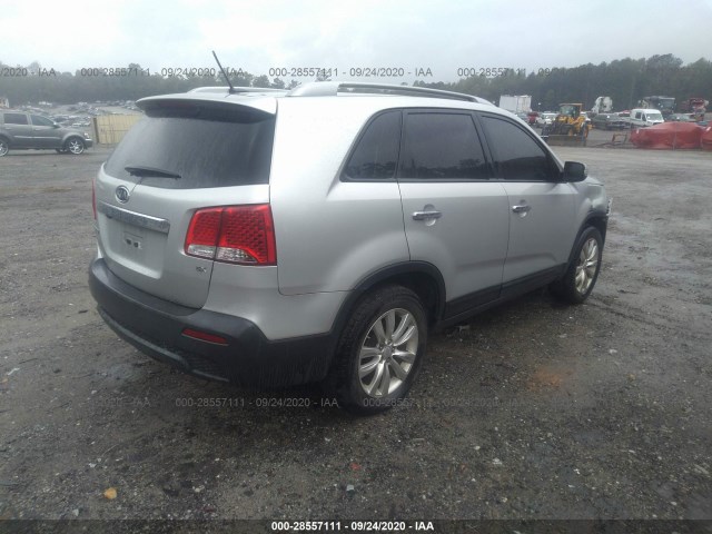 Photo 3 VIN: 5XYKU4A16BG185552 - KIA SORENTO 