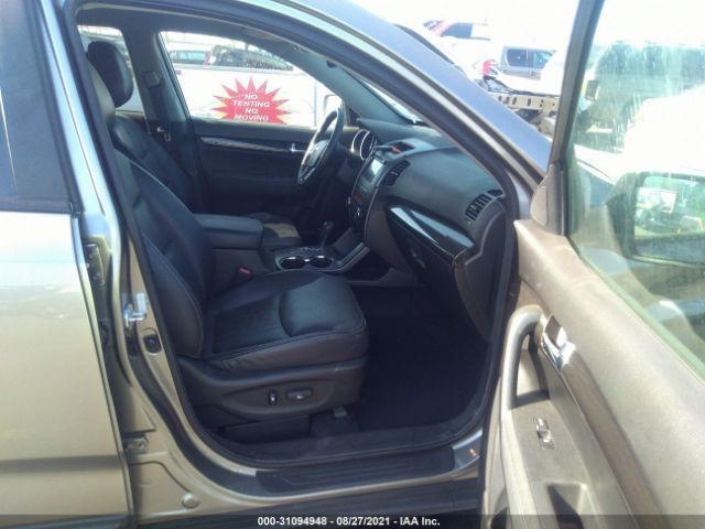 Photo 4 VIN: 5XYKU4A21CG272169 - KIA SORENTO 