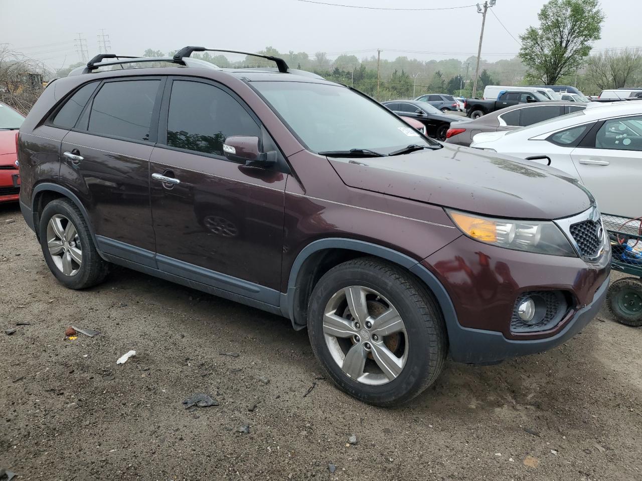 Photo 3 VIN: 5XYKU4A21DG402565 - KIA SORENTO 