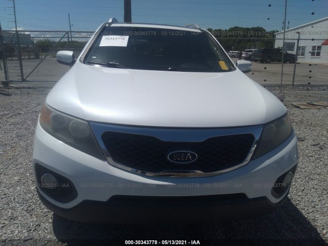 Photo 5 VIN: 5XYKU4A22BG015682 - KIA SORENTO 