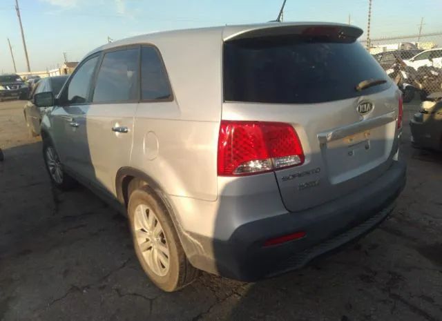 Photo 2 VIN: 5XYKU4A22BG025323 - KIA SORENTO 