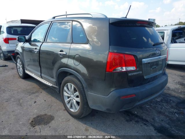 Photo 2 VIN: 5XYKU4A22BG171866 - KIA SORENTO 