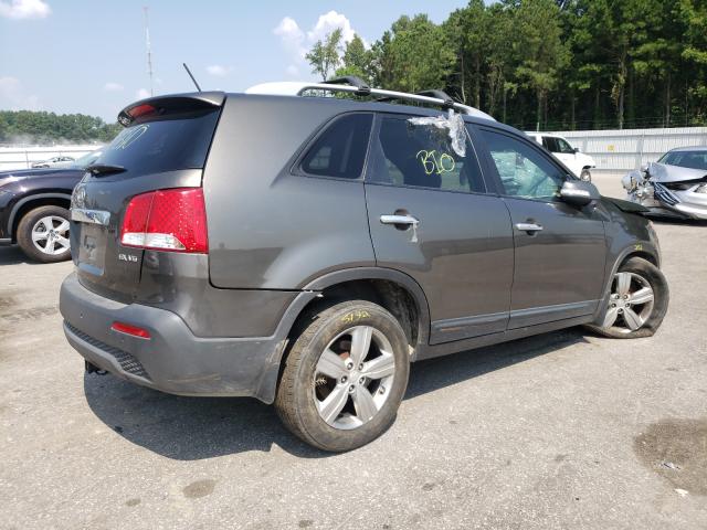 Photo 3 VIN: 5XYKU4A22DG328430 - KIA SORENTO EX 