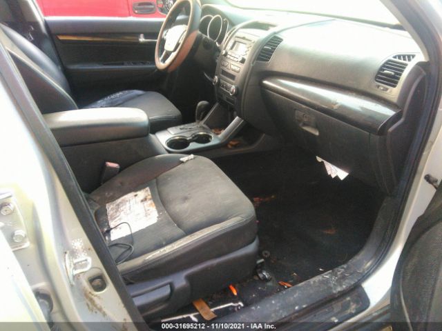 Photo 4 VIN: 5XYKU4A23BG080847 - KIA SORENTO 