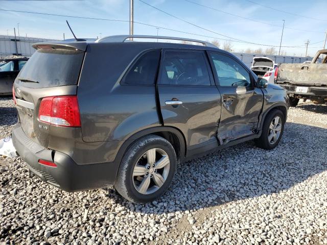 Photo 2 VIN: 5XYKU4A23CG300800 - KIA SORENTO EX 