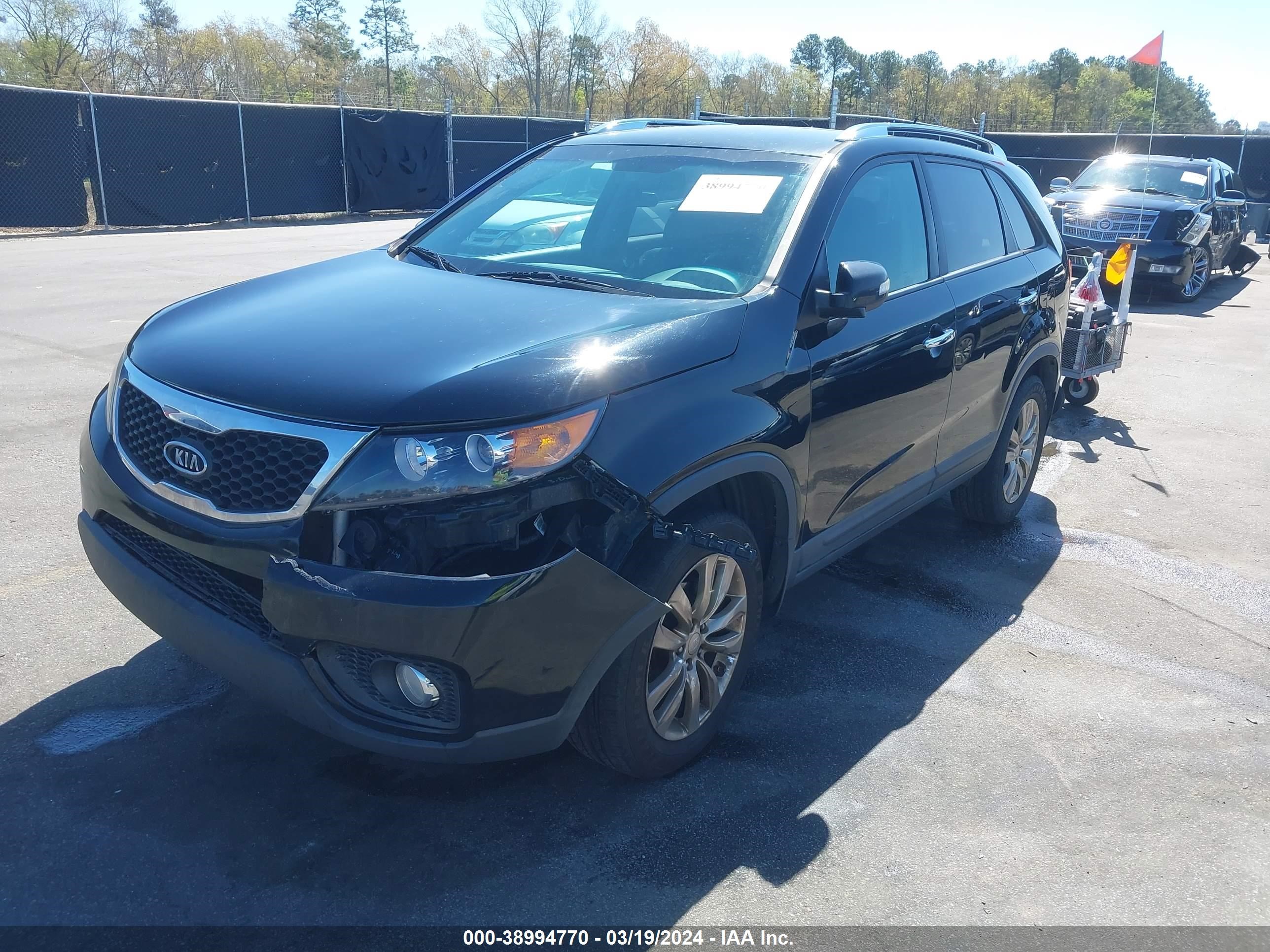 Photo 1 VIN: 5XYKU4A24BG097916 - KIA SORENTO 