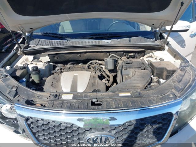 Photo 9 VIN: 5XYKU4A24BG117386 - KIA SORENTO 