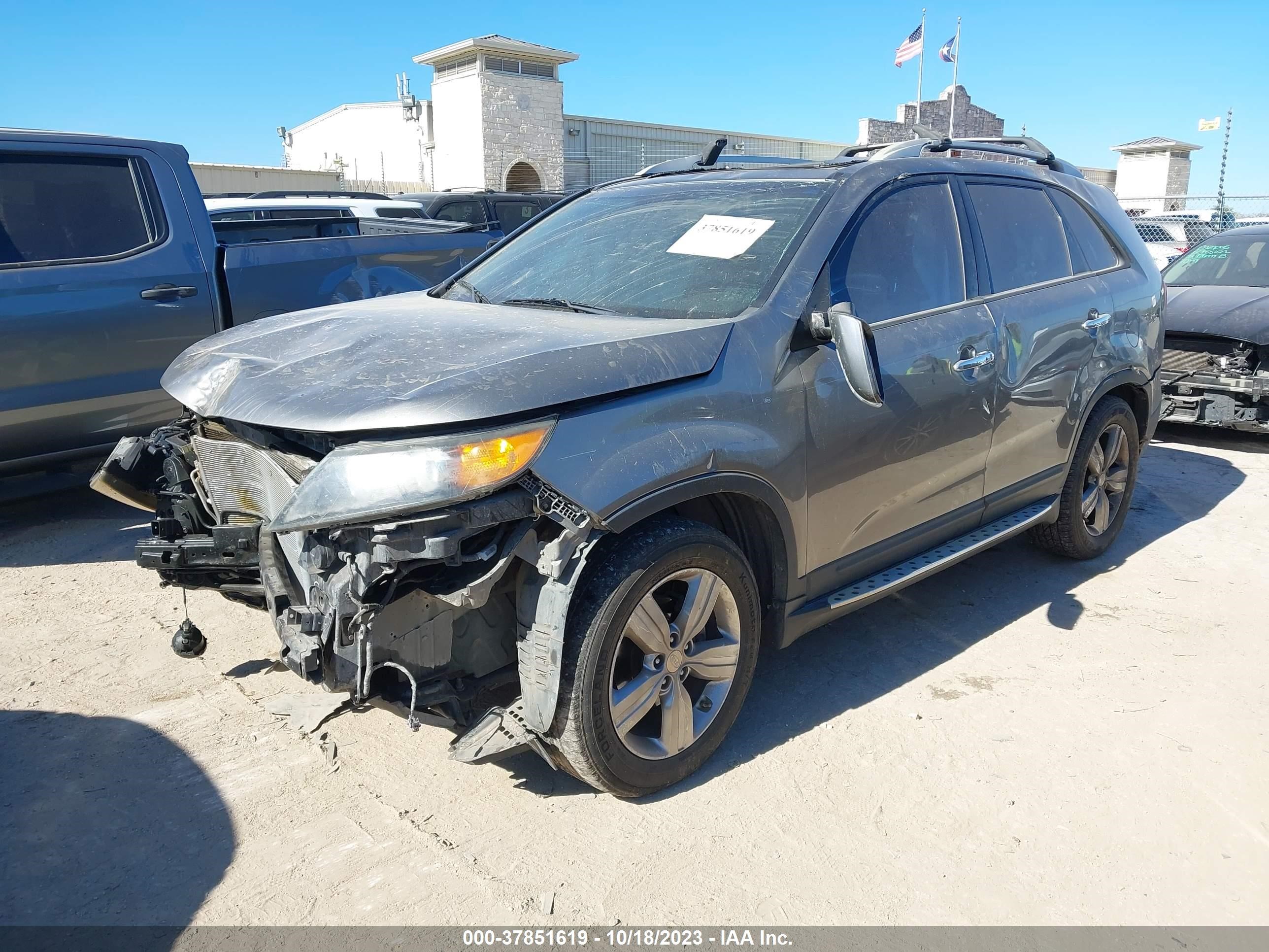 Photo 1 VIN: 5XYKU4A25CG247615 - KIA SORENTO 