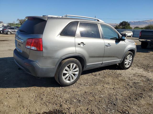 Photo 2 VIN: 5XYKU4A26BG116496 - KIA SORENTO EX 