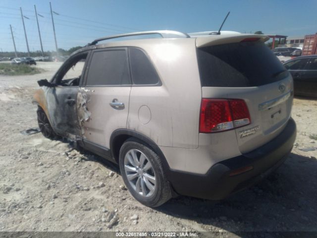 Photo 2 VIN: 5XYKU4A28BG018182 - KIA SORENTO 