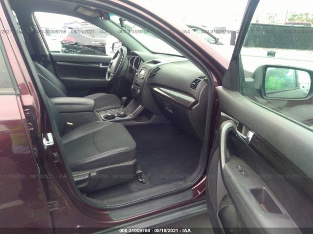 Photo 4 VIN: 5XYKU4A28BG041364 - KIA SORENTO 