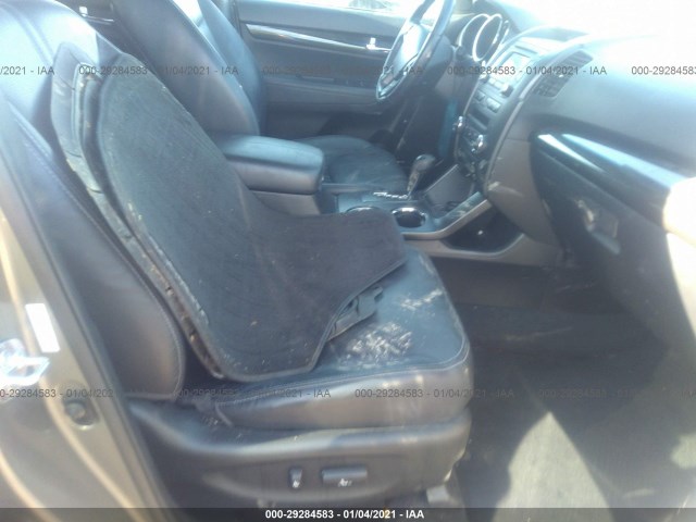 Photo 4 VIN: 5XYKU4A28CG205830 - KIA SORENTO 