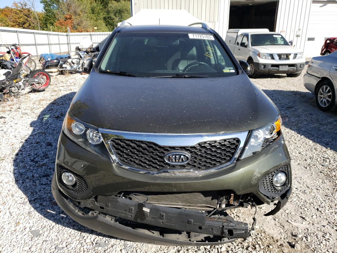 Photo 4 VIN: 5XYKU4A28DG317190 - KIA SORENTO 