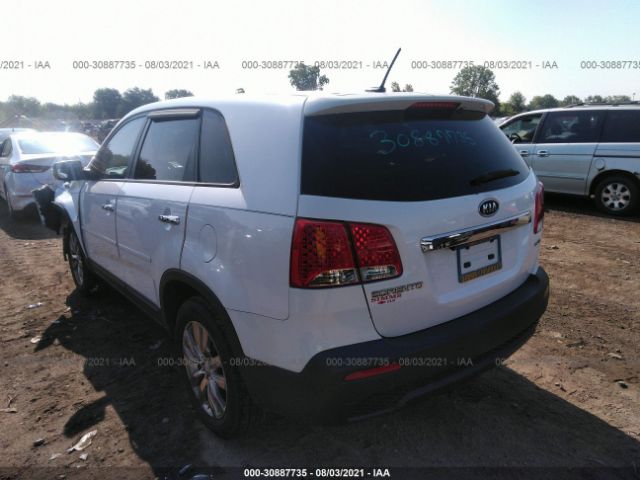 Photo 2 VIN: 5XYKU4A29BG023472 - KIA SORENTO 