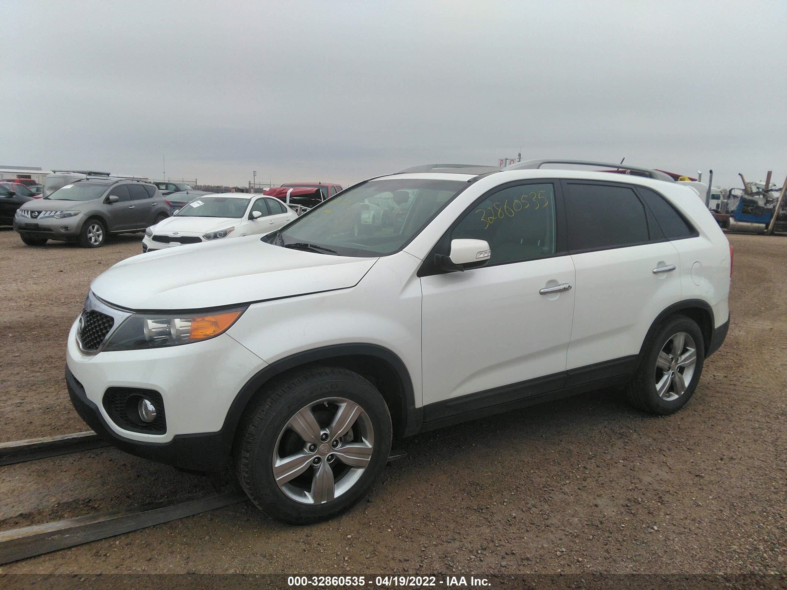 Photo 1 VIN: 5XYKU4A29CG235483 - KIA SORENTO 