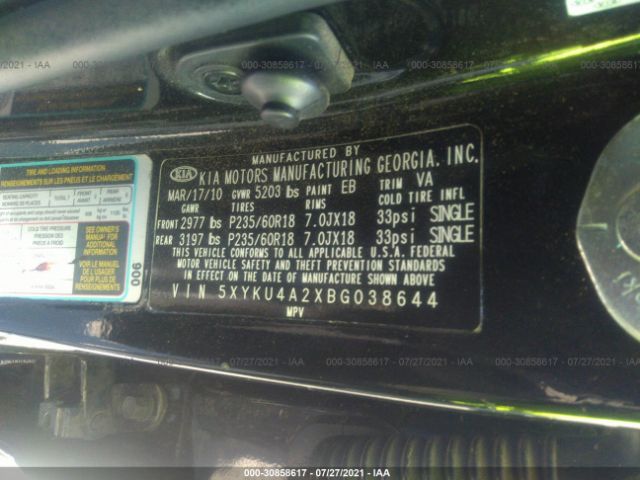 Photo 8 VIN: 5XYKU4A2XBG038644 - KIA SORENTO 