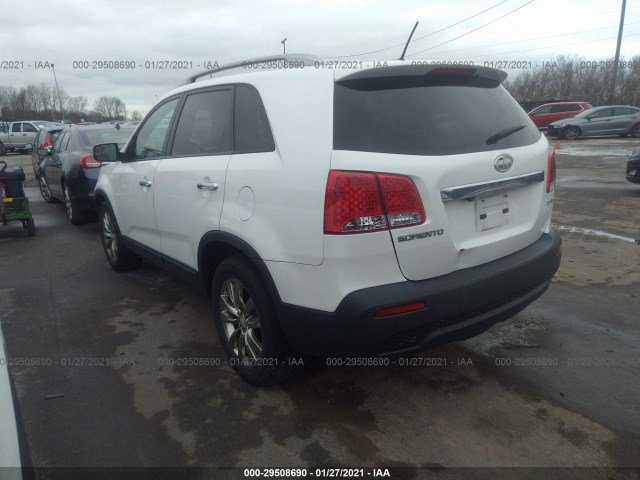 Photo 2 VIN: 5XYKU4A2XBG045979 - KIA SORENTO 