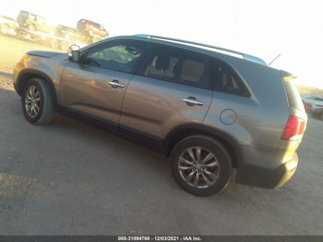 Photo 2 VIN: 5XYKU4A2XBG114363 - KIA SORENTO 