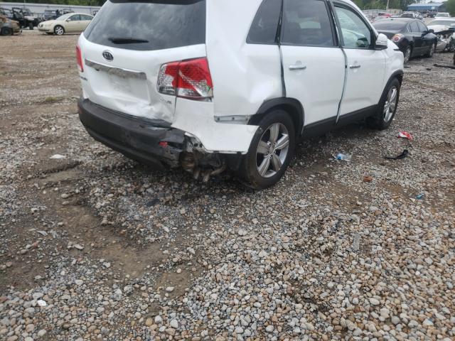 Photo 3 VIN: 5XYKU4A2XCG253426 - KIA SORENTO EX 