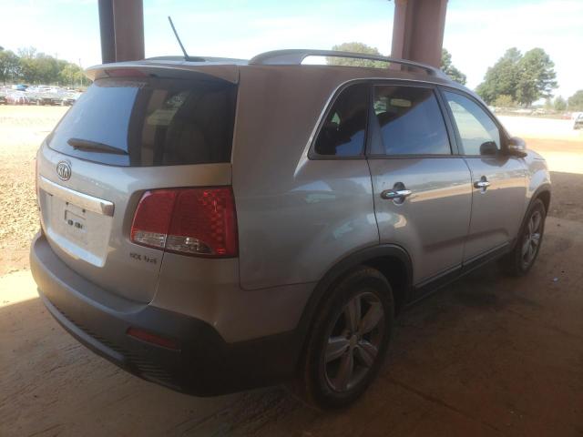 Photo 3 VIN: 5XYKU4A2XDG392733 - KIA SORENTO EX 