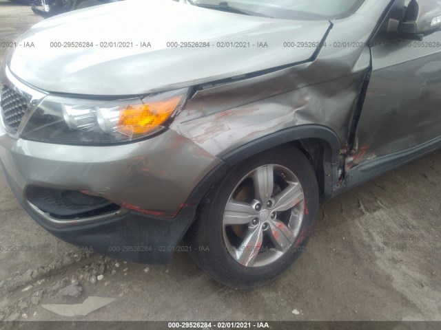 Photo 5 VIN: 5XYKU4A60DG387561 - KIA SORENTO 