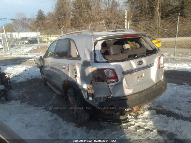 Photo 2 VIN: 5XYKU4A61CG214811 - KIA SORENTO 