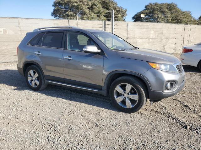 Photo 3 VIN: 5XYKU4A64DG312801 - KIA SORENTO EX 