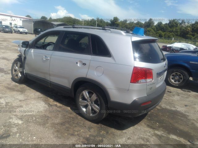 Photo 2 VIN: 5XYKU4A65CG285512 - KIA SORENTO 